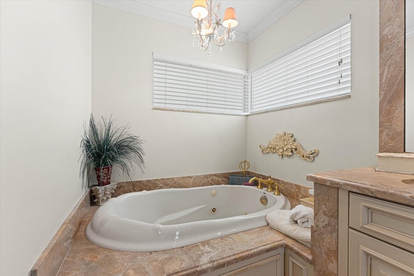 Welcome to 2699 NW 38th Street, a beautifully maintained pool - photo 23