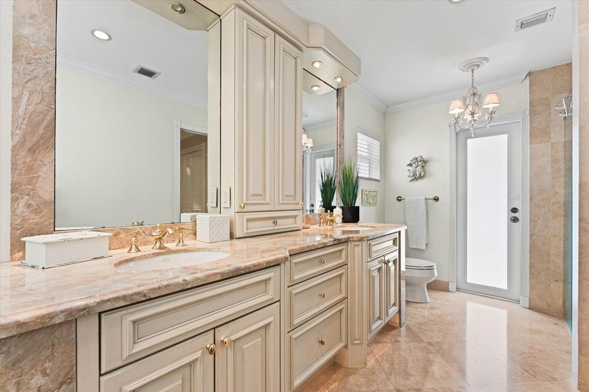 Welcome to 2699 NW 38th Street, a beautifully maintained pool - photo 24