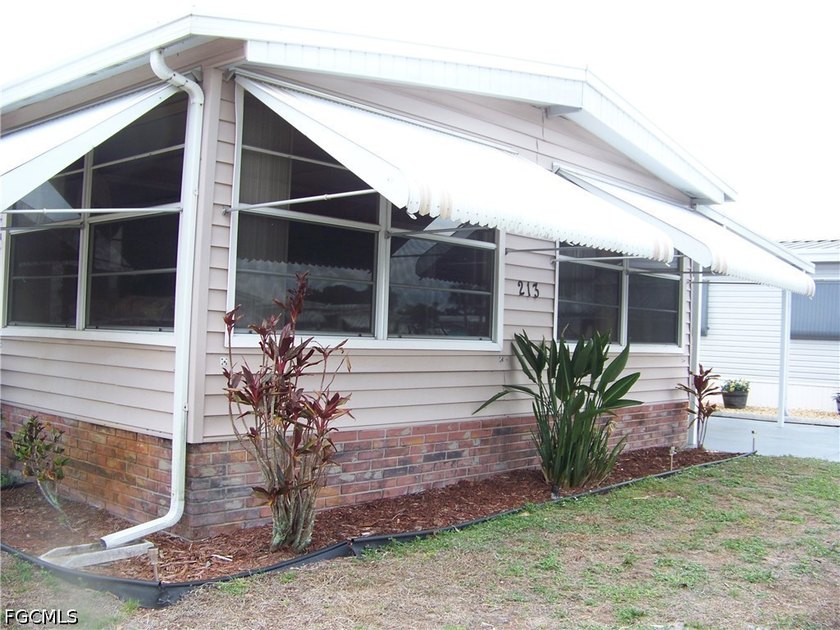 Welcome to Carriage Village, a VERY AFFORDABLE sociable - photo 3