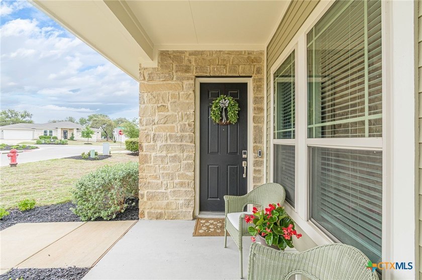 This exceptional cottage is truly better than new and shows like - photo 2