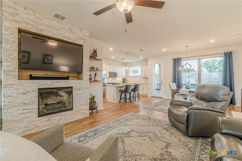 This exceptional cottage is truly better than new and shows like - photo 4