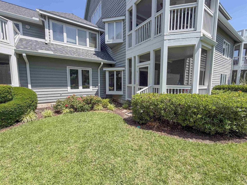 It's all about the location. Situated in a sought-after location - photo 6