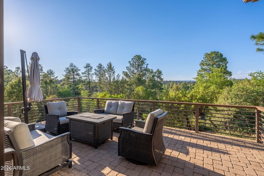 Located within the gates of the private golf country club - photo 32