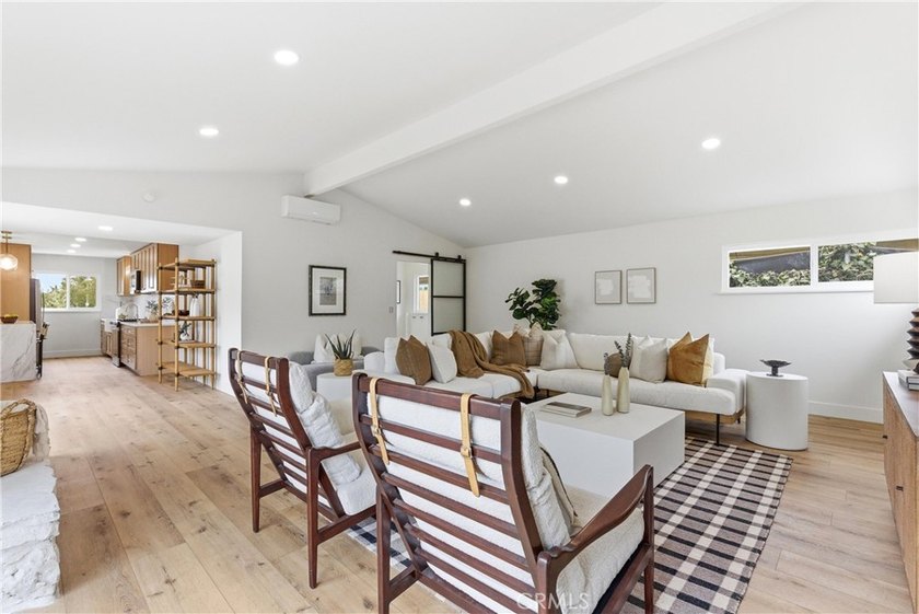 ADU POTENTIAL! Large, open backyard with incredible - photo 5