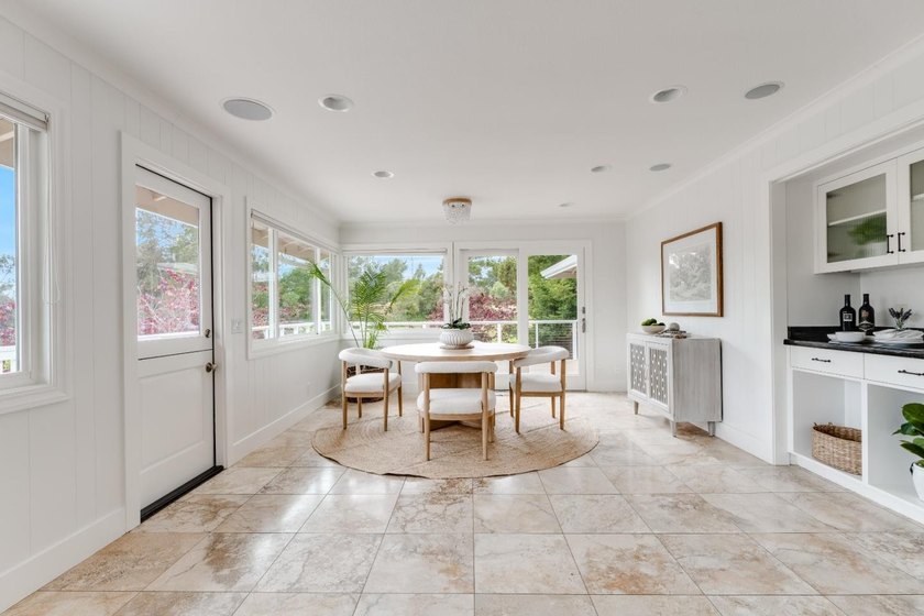 Fairway views, gorgeous light, and easy Aptos living await! Set - photo 20