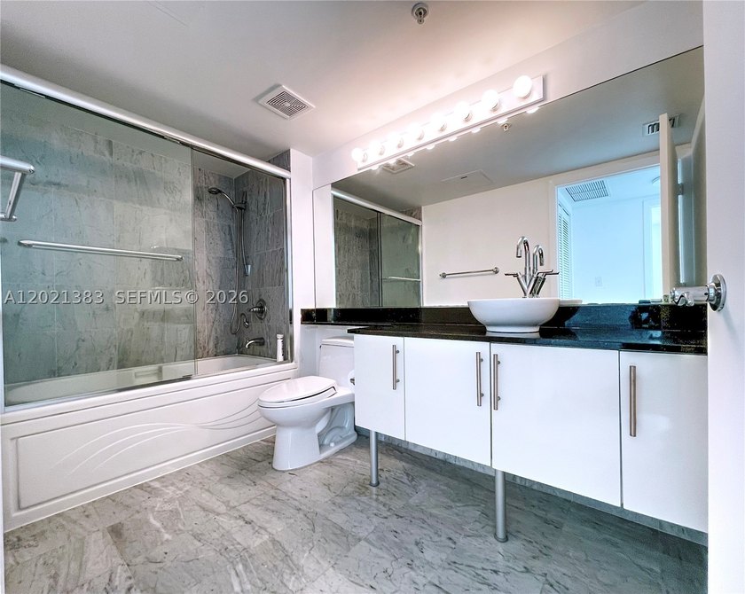 Bright and spacious 23rd-floor residence at Brickell on the - photo 11
