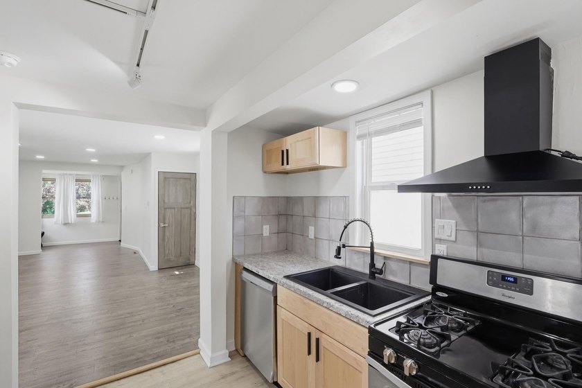 Historic character meets fresh, modern living in this - photo 13