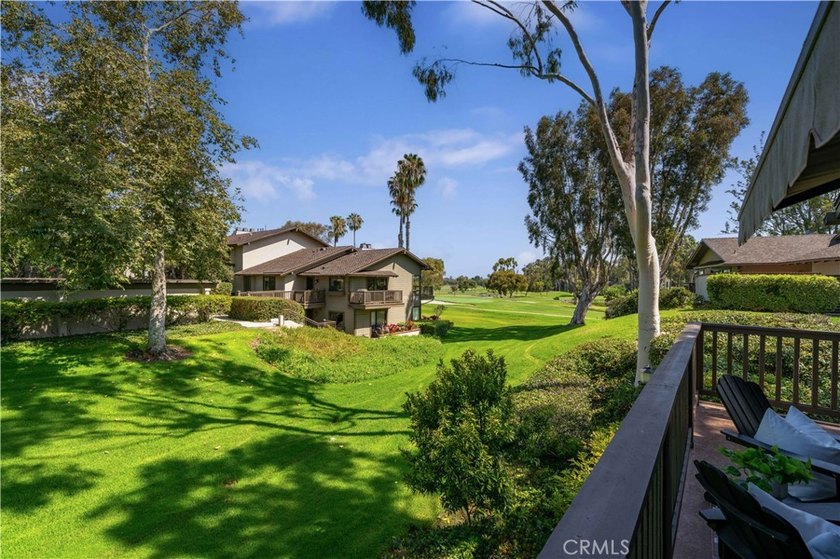 BEAUTIFUL HOME ON A PRIVATE CUL-DE-SAC WITH SERENE GREENBELT - photo 14