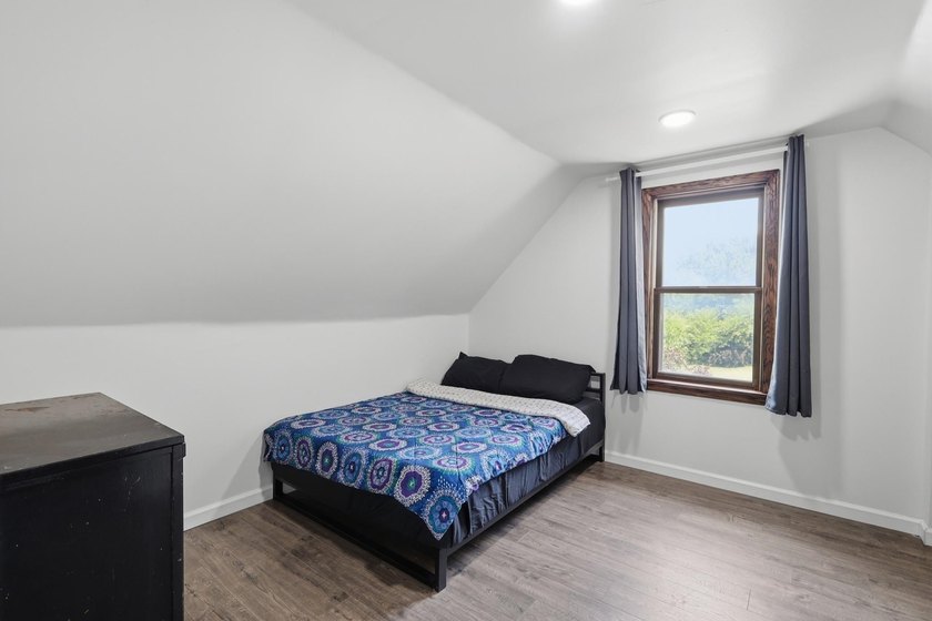 Historic character meets fresh, modern living in this - photo 17