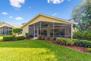 The Largest Original Model Home in Marsh Landing! Walk in the - photo 24