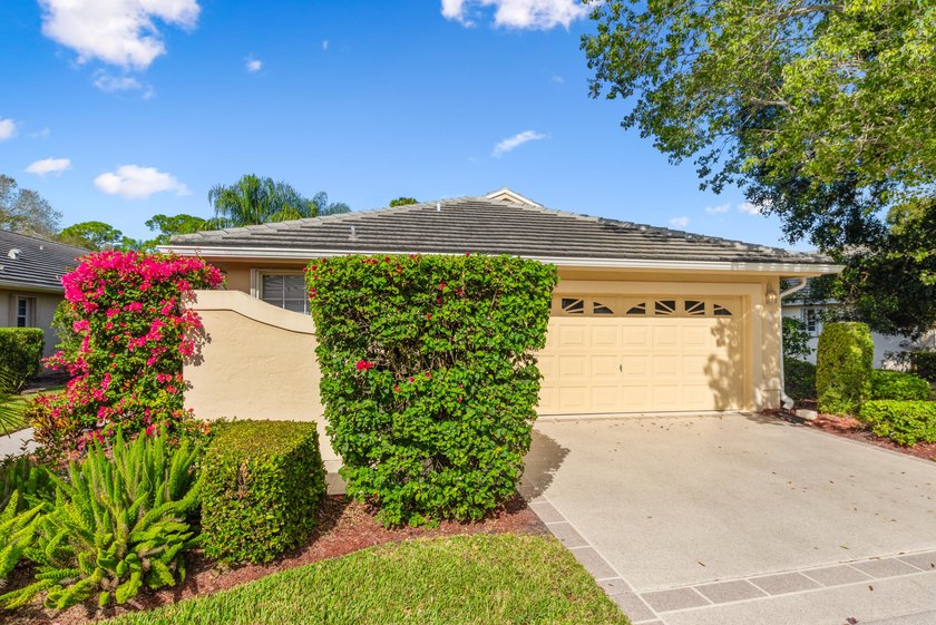 The Largest Original Model Home in Marsh Landing! Walk in the - photo 27