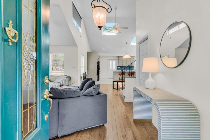 Two blocks from the heart of Park Circle, this renovated - photo 5