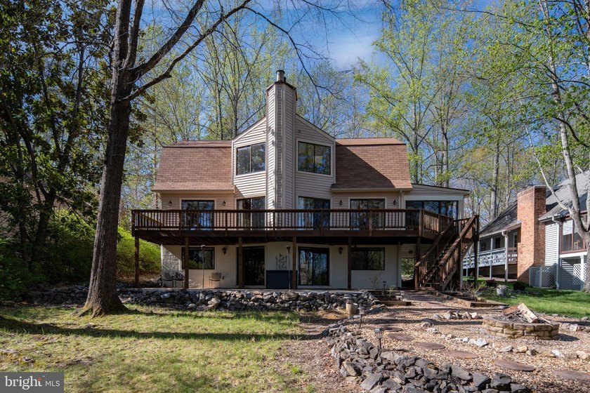 REDUCED TOTAL $75,000. Discover this exceptional 77-foot - photo 7