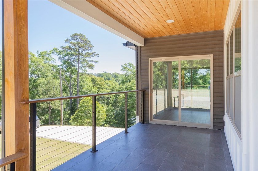 Experience the perfect blend of modern design and lakeside - photo 44