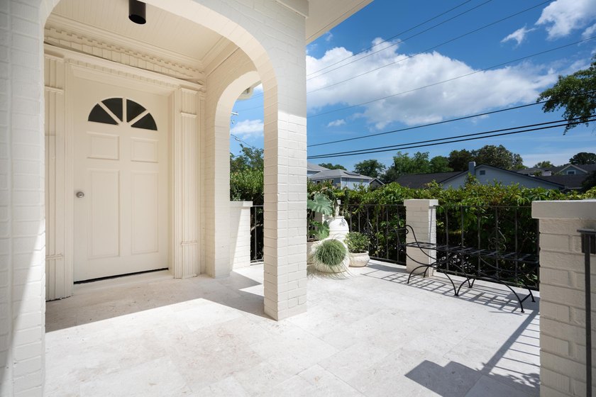 This Wagener Terrace residence offers luxury living in one of - photo 3