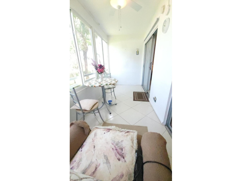 Welcome to the paradise of South Florida, resort-style social - photo 22