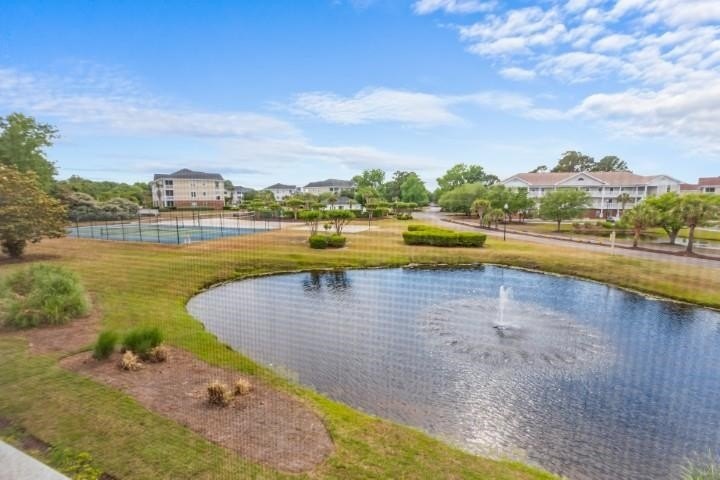 Immaculate and exceptionally well maintained, this 2-bedroom - photo 32