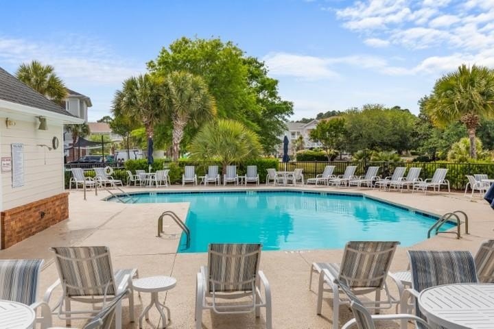 Immaculate and exceptionally well maintained, this 2-bedroom - photo 36