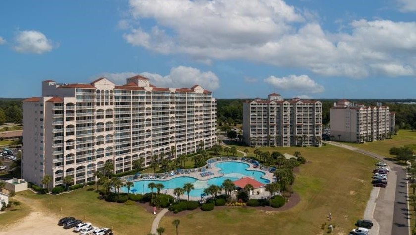 Immaculate and exceptionally well maintained, this 2-bedroom - photo 42