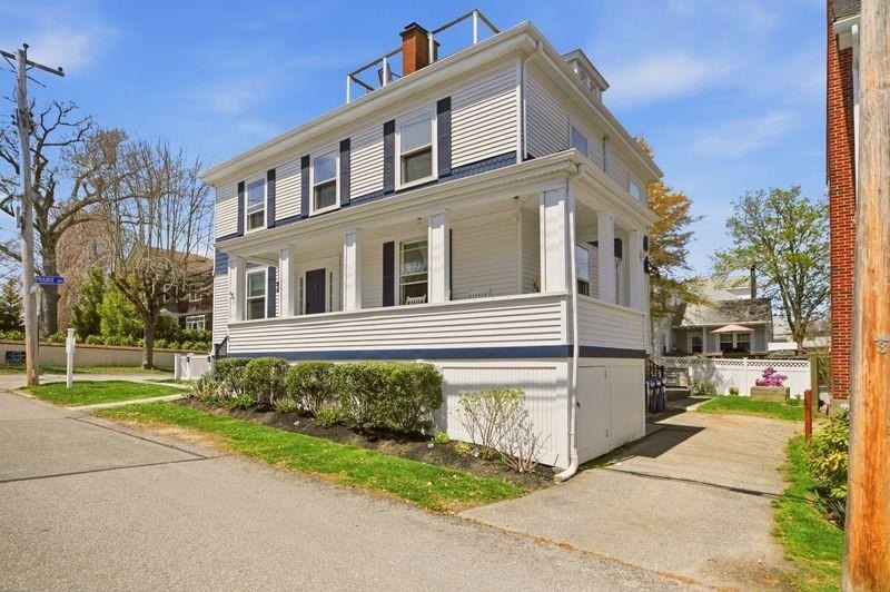 Stunning property with recent updates including newly refinished - photo 45