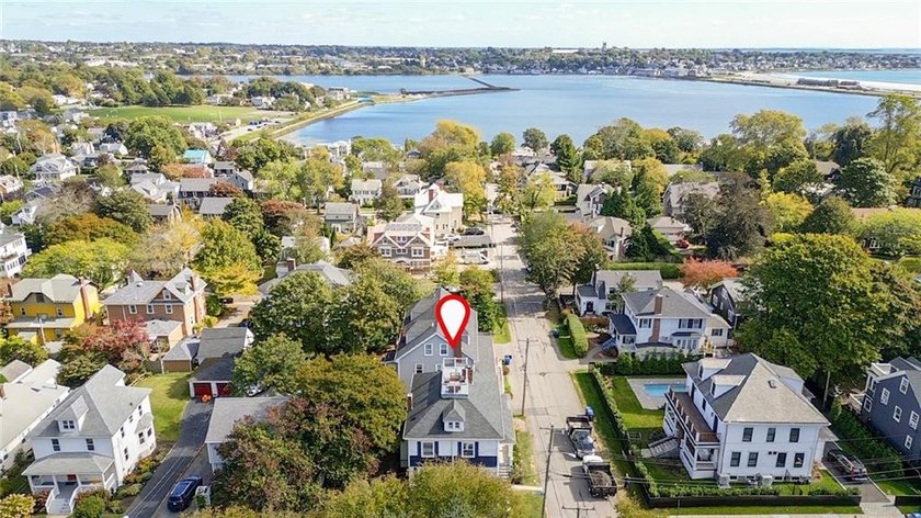 Stunning property with recent updates including newly refinished - photo 47