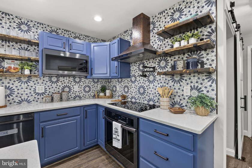Welcome to your dream cottage in the fabulous gated community of - photo 9