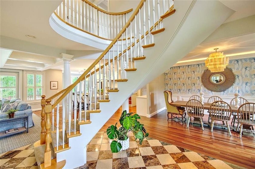 Grandeur meets breezy comfort in this 4-bedroom, 3.5-bath - photo 5