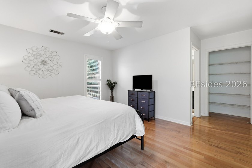 Perfectly situated for easy access to Hilton Head Island or - photo 14