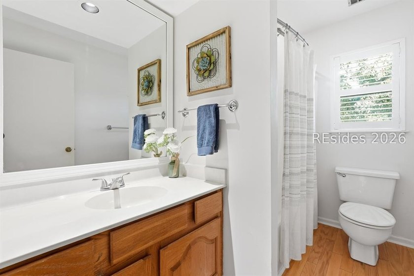 Perfectly situated for easy access to Hilton Head Island or - photo 19