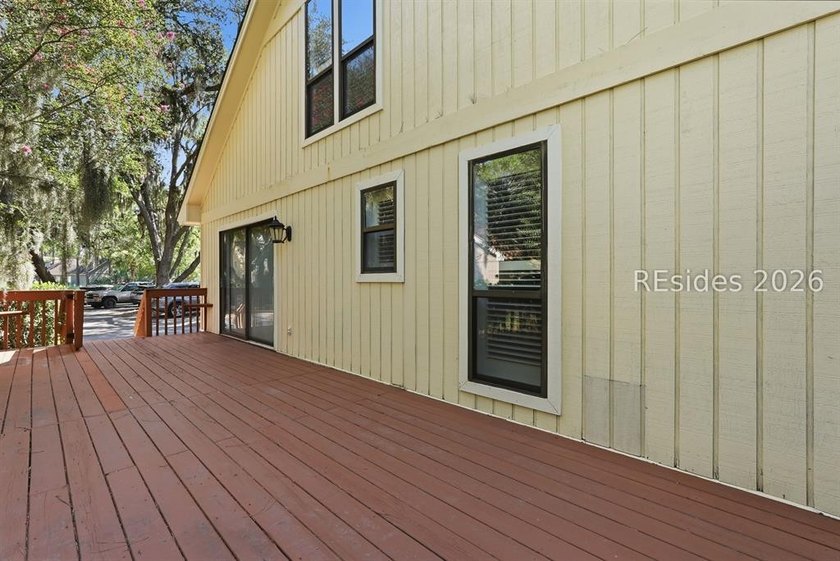 Perfectly situated for easy access to Hilton Head Island or - photo 29