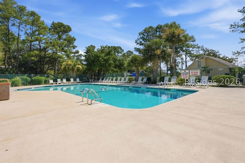 Perfectly situated for easy access to Hilton Head Island or - photo 30