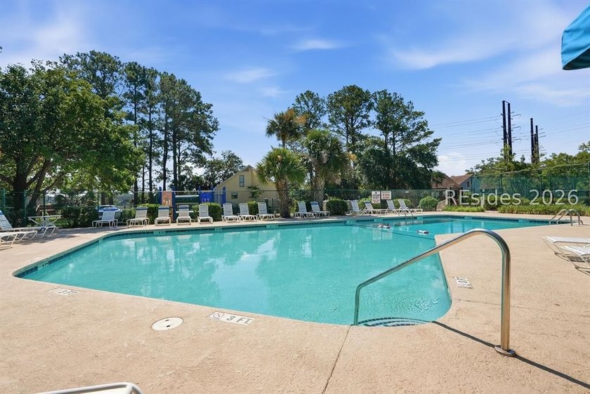 Perfectly situated for easy access to Hilton Head Island or - photo 32