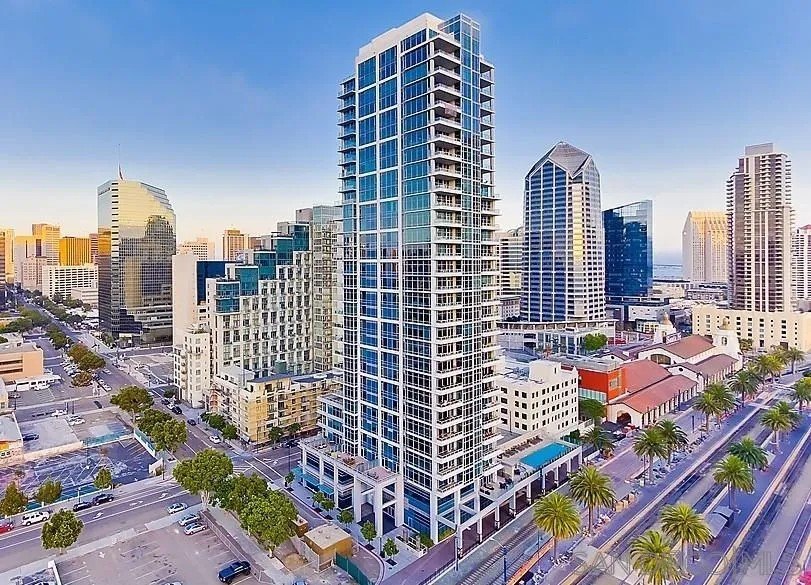 Welcome to Sapphire Tower, an exclusive boutique high-rise - photo 3