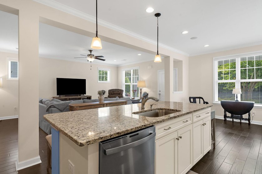 Welcome to this charming Charleston-style home in the highly - photo 3