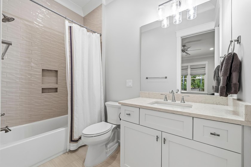 Like New Construction 4 Bedroom/4.5 Bath Custom Home at Reynolds - photo 24