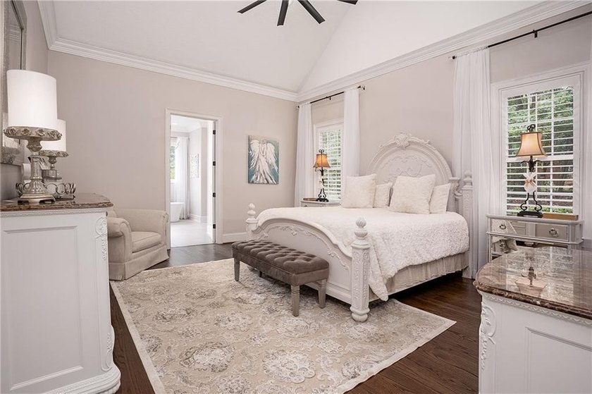 Rarely does a home like this become available in Stonybrook's - photo 14
