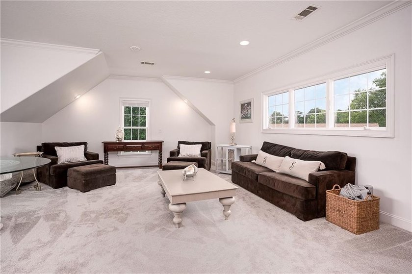 Rarely does a home like this become available in Stonybrook's - photo 27