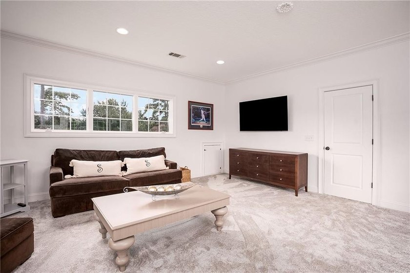 Rarely does a home like this become available in Stonybrook's - photo 34