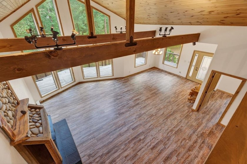 Escape to your own private East Texas retreat on 45.62 acres! - photo 8