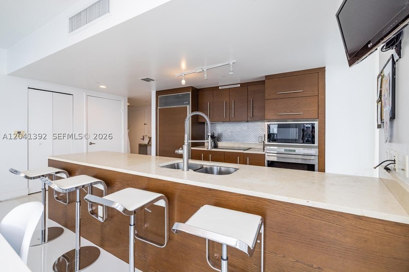 Experience luxury living at Icon Brickell Tower I - Bright - photo 16
