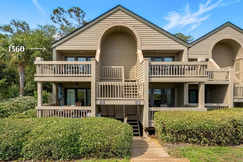 Perched on the top floor of desirable Pelican Watch Villas, 1360 - photo 3