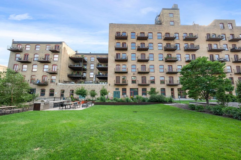 What a special property in the Itasca Lofts. Years ago, it was - photo 8
