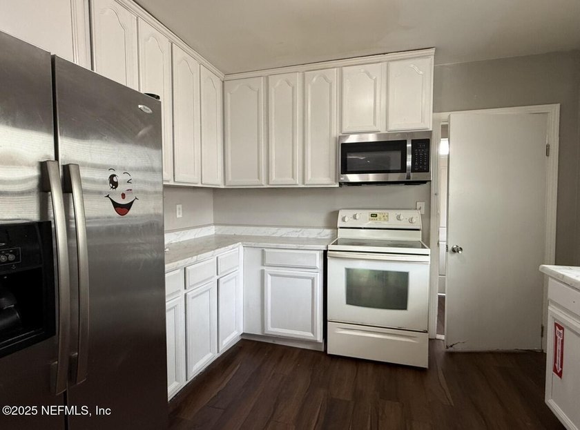 Residential income properties for sale featuring 3 buildings - photo 11