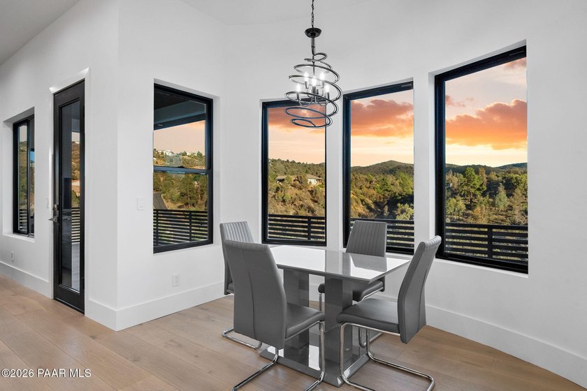 Extensively reimagined beginning in 2020, this modern luxury - photo 17