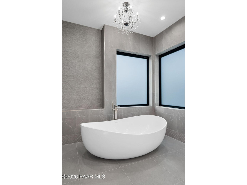 Extensively reimagined beginning in 2020, this modern luxury - photo 32