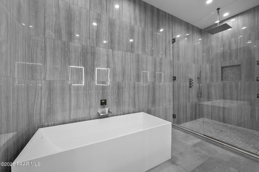 Extensively reimagined beginning in 2020, this modern luxury - photo 42