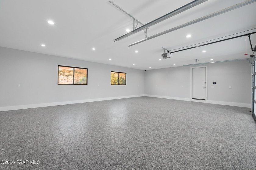 Extensively reimagined beginning in 2020, this modern luxury - photo 54