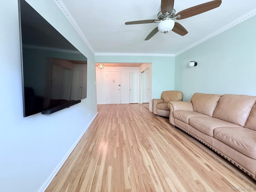 Welcome to this bright and inviting two-bedroom co-op apartment - photo 6