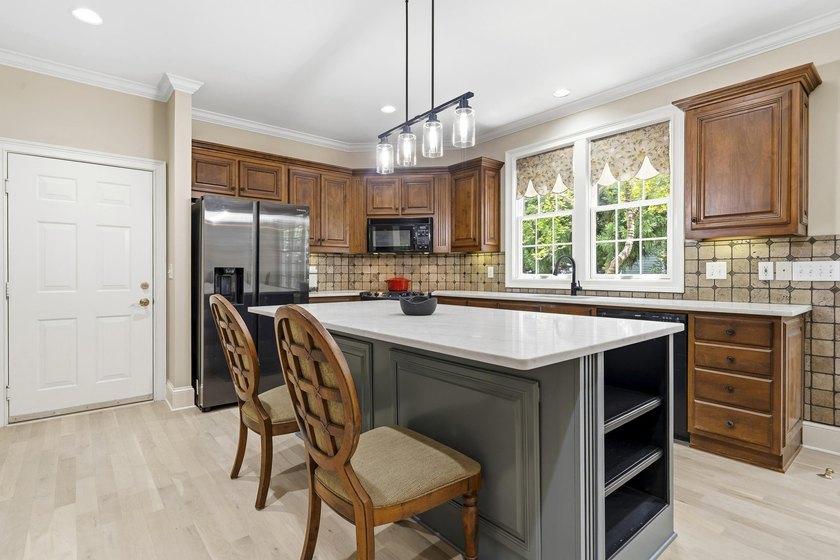 Nestled within the coveted Parkside enclave of Cuscowilla on - photo 22