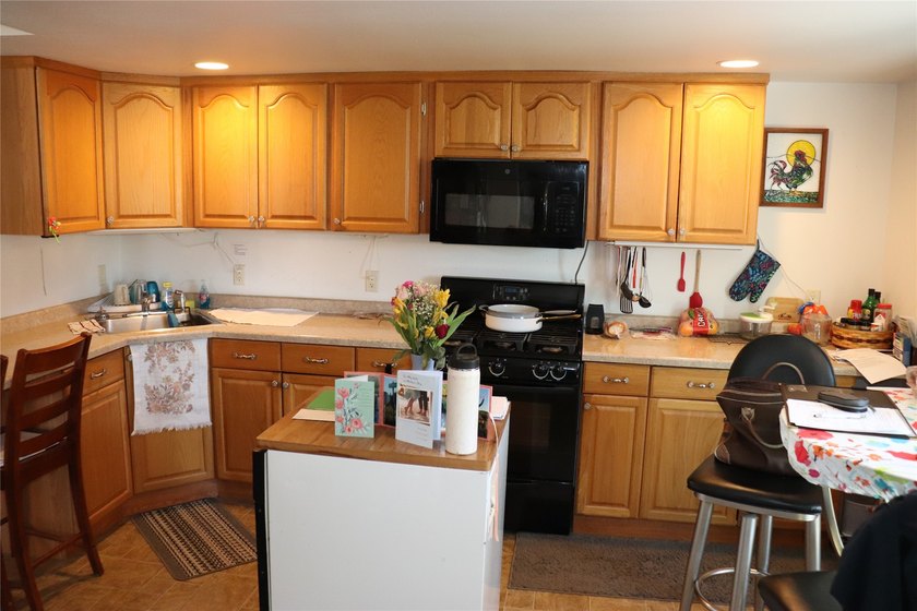 Motivated Seller! Perfect Opportunity to get into the Rental - photo 25